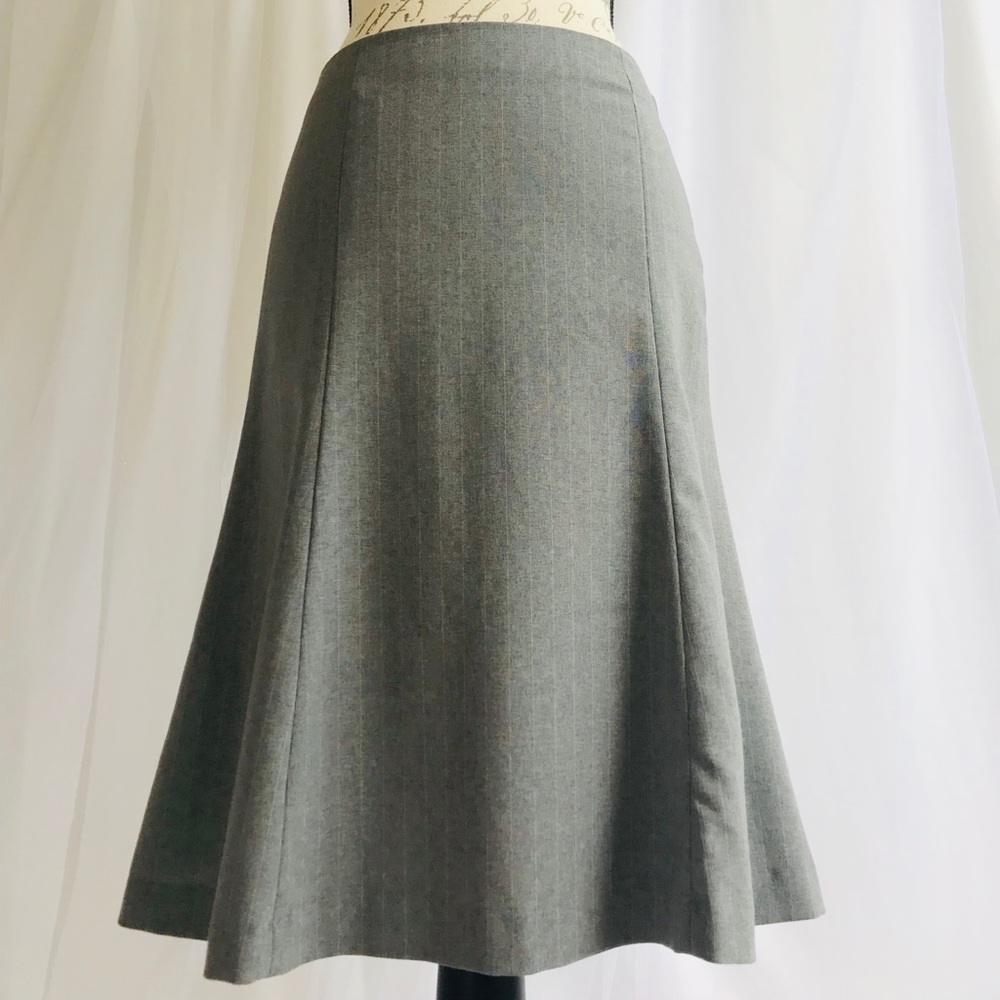 Grey pinstriped A line skirt Gap Size 2